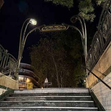 Édicule Guimard de la station Bréguet-Sabin - Paris 11ème