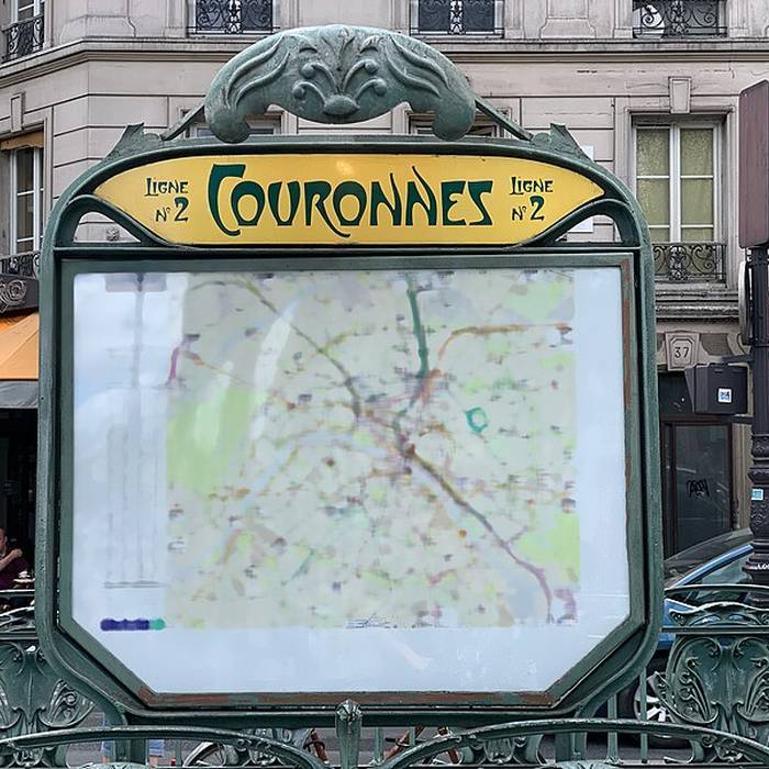 Photo de Édicule Guimard de la station Couronnes - Paris 11ème
