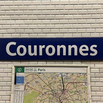 Édicule Guimard de la station Couronnes - Paris 11ème