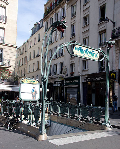 Édicule Guimard de la station Parmentier - Paris 11ème