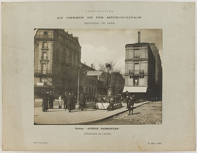 Édicule Guimard de la station Parmentier - Paris 11ème