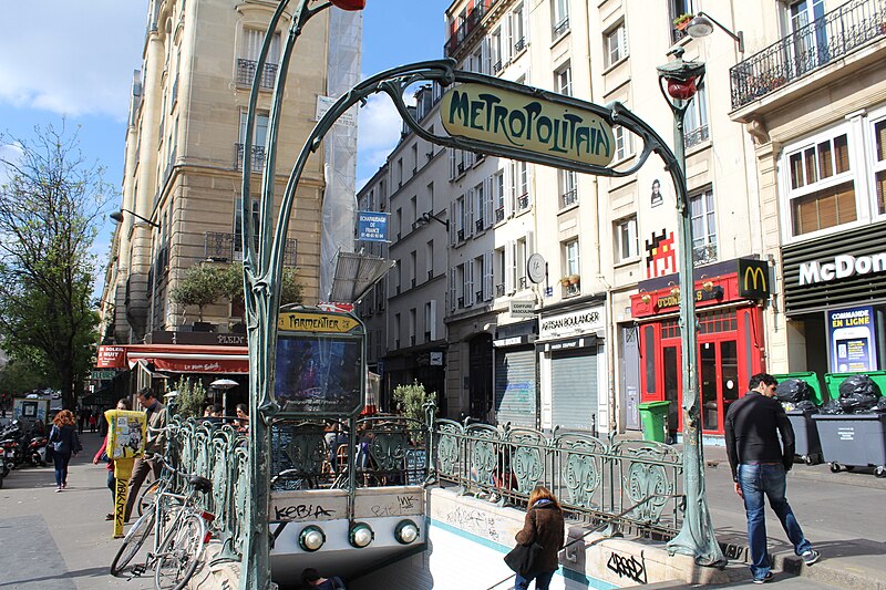 Édicule Guimard de la station Parmentier - Paris 11ème