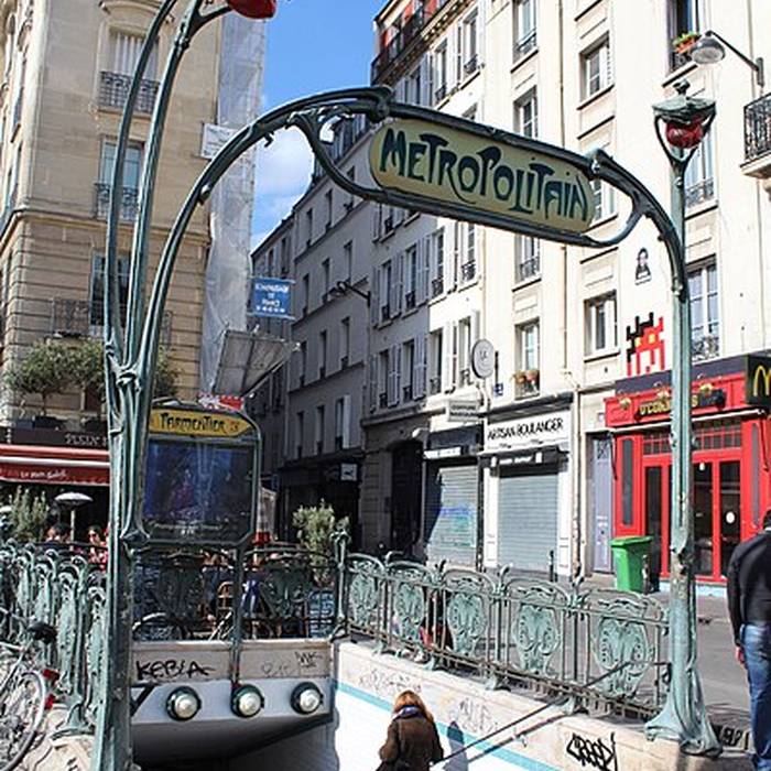 Photo de Édicule Guimard de la station Parmentier - Paris 11ème