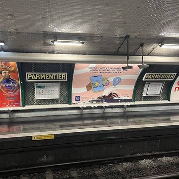 Édicule Guimard de la station Parmentier - Paris 11ème