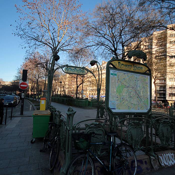 Photo de Édicule Guimard de la station Richard-Lenoir - Paris 11ème