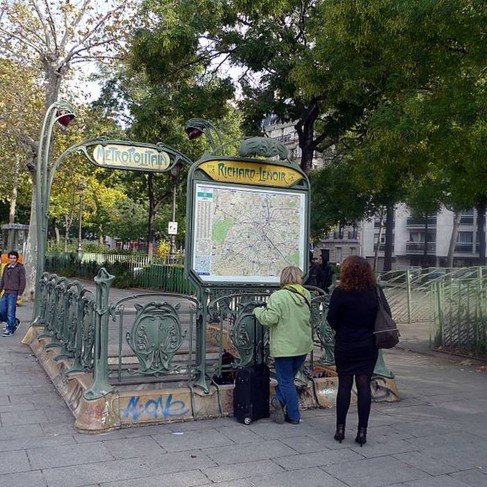 Photo de Édicule Guimard de la station Richard-Lenoir - Paris 11ème