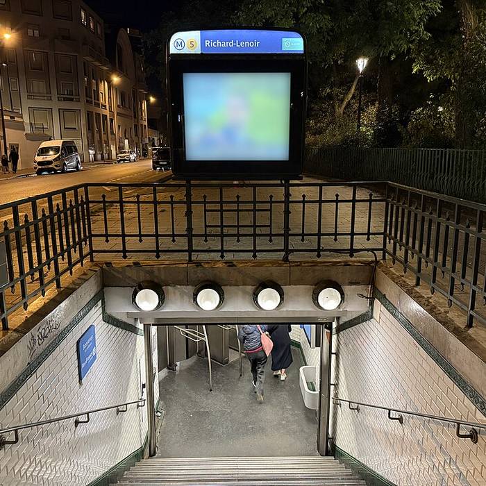 Photo de Édicule Guimard de la station Richard-Lenoir - Paris 11ème