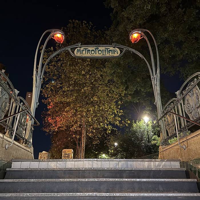 Photo de Édicule Guimard de la station Richard-Lenoir - Paris 11ème