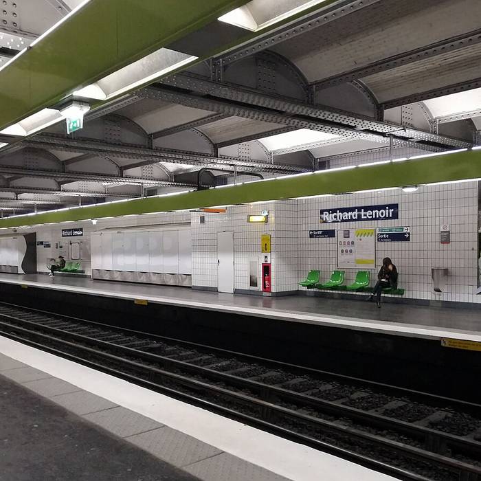 Photo de Édicule Guimard de la station Richard-Lenoir - Paris 11ème