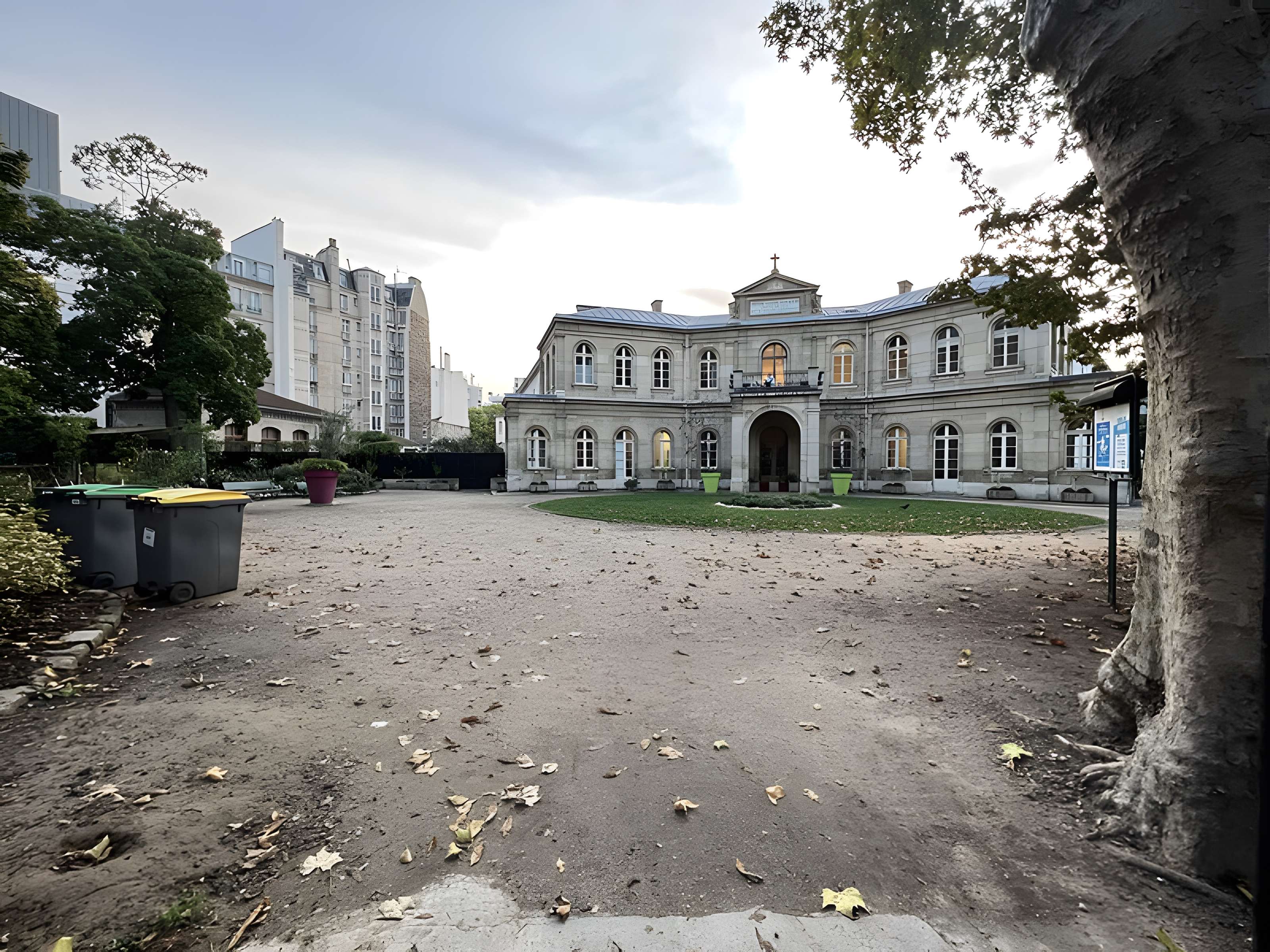 Fondation Eugène-Napoléon - Paris 12ème