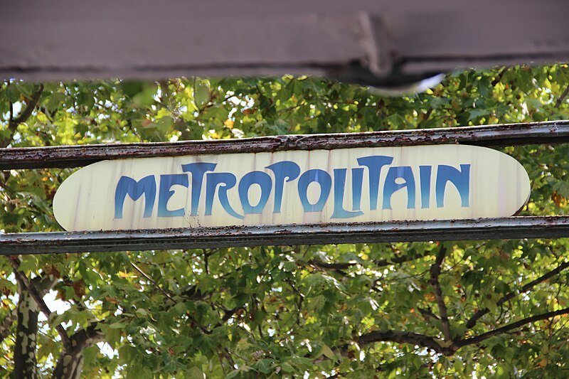 Édicule Guimard de la station Denfert-Rochereau - Paris 14ème