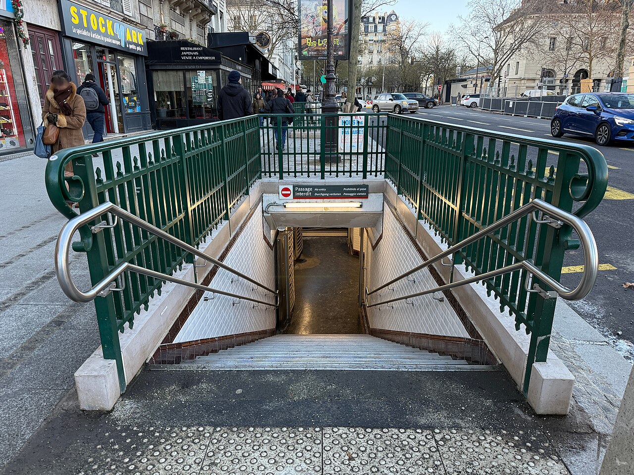 Édicule Guimard de la station Denfert-Rochereau - Paris 14ème