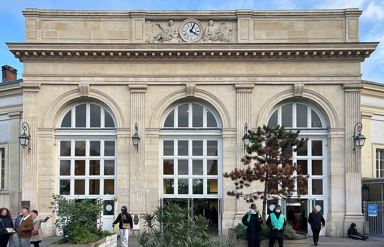 Édicule Guimard de la station Denfert-Rochereau - Paris 14ème