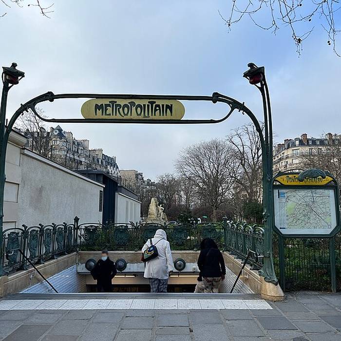 Photo de Édicule Guimard de la station Denfert-Rochereau - Paris 14ème