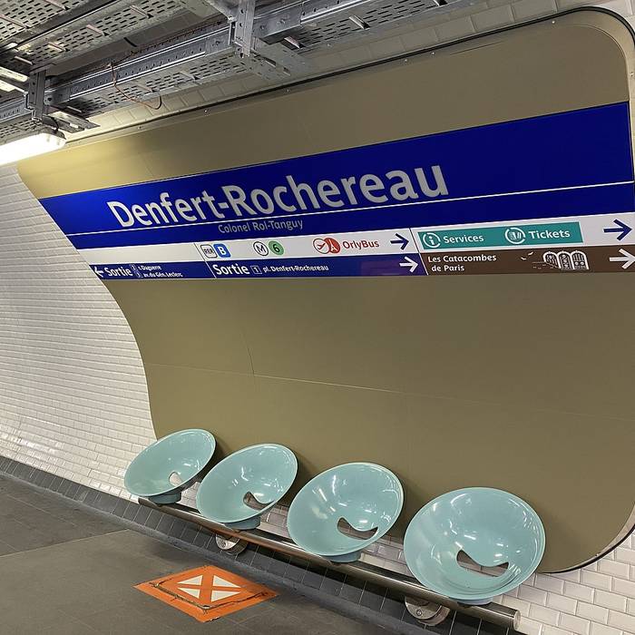 Photo de Édicule Guimard de la station Denfert-Rochereau - Paris 14ème