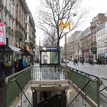 Édicule Guimard de la station Denfert-Rochereau - Paris 14ème
