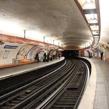Édicule Guimard de la station Denfert-Rochereau - Paris 14ème