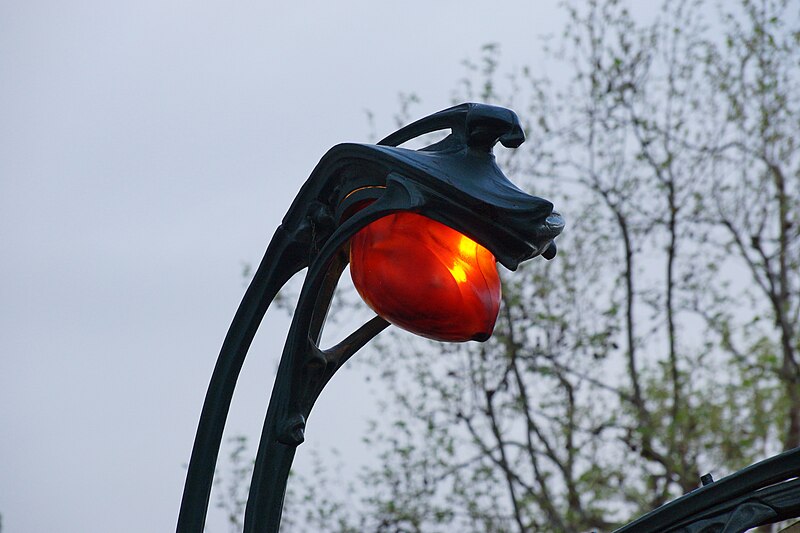 Édicule Guimard de la station Mouton-Duvernet - Paris 14ème