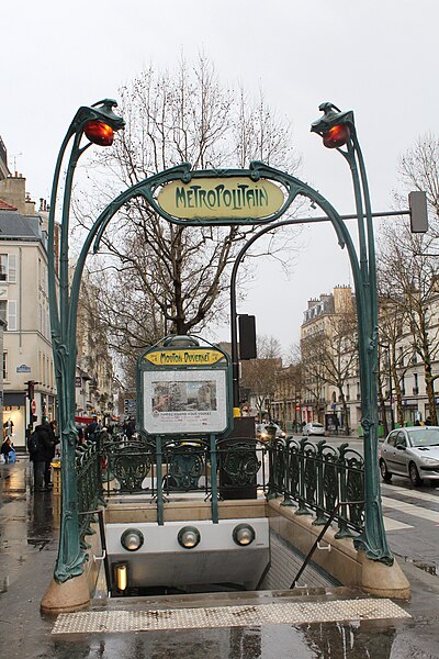 Édicule Guimard de la station Mouton-Duvernet - Paris 14ème