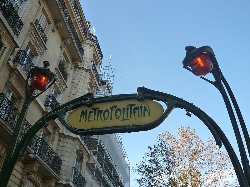 Édicule Guimard de la station Mouton-Duvernet - Paris 14ème
