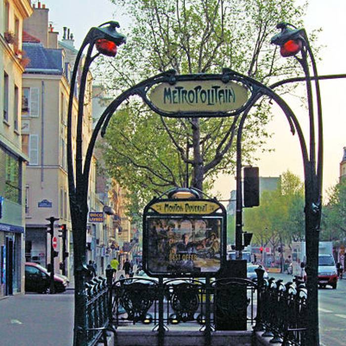Photo de Édicule Guimard de la station Mouton-Duvernet - Paris 14ème