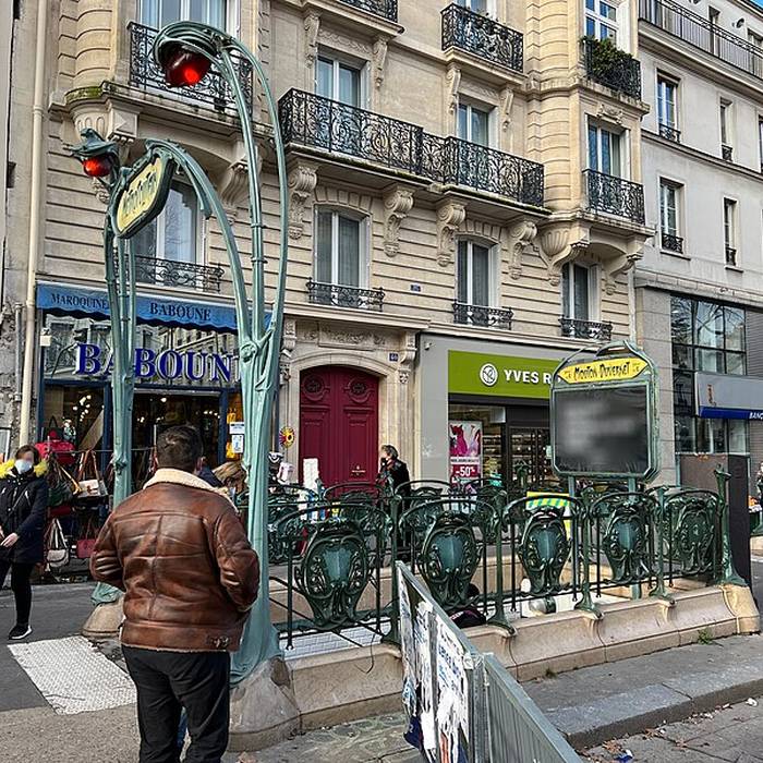 Photo de Édicule Guimard de la station Mouton-Duvernet - Paris 14ème