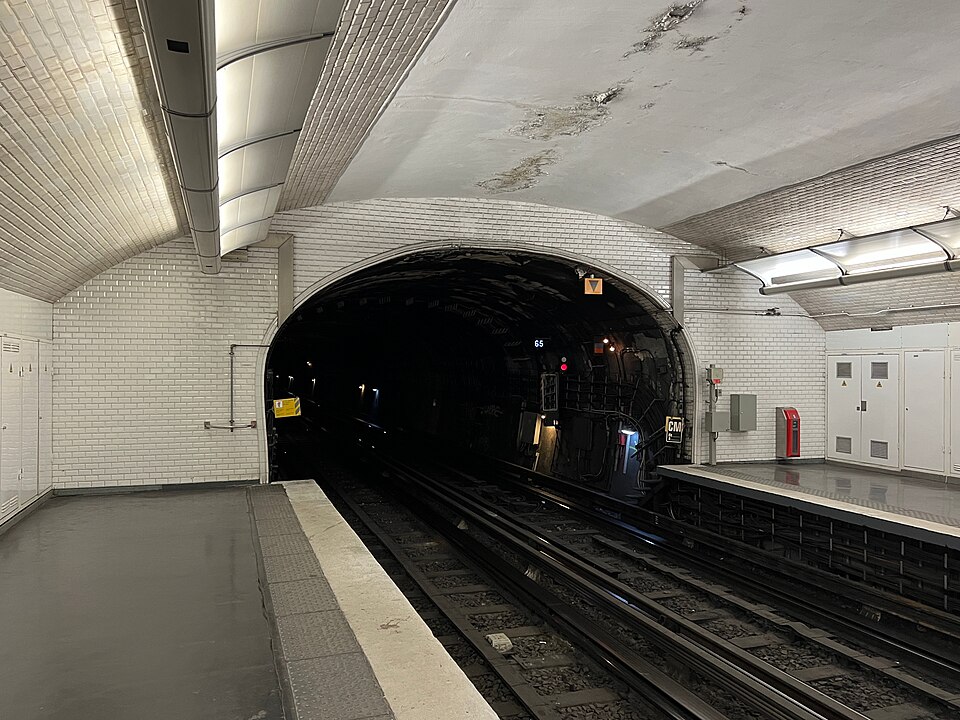 Édicule Guimard de la station Raspail - Paris 14ème