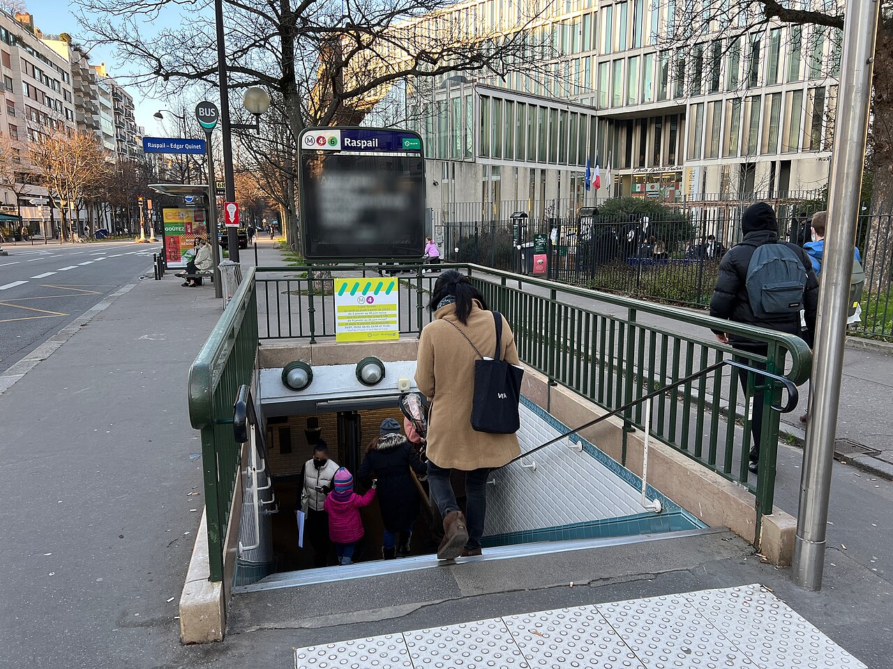 Édicule Guimard de la station Raspail - Paris 14ème