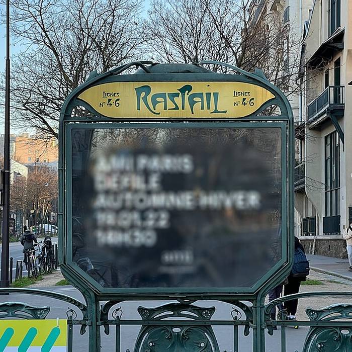 Photo de Édicule Guimard de la station Raspail - Paris 14ème