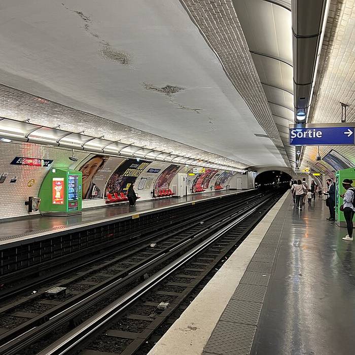 Photo de Édicule Guimard de la station Raspail - Paris 14ème