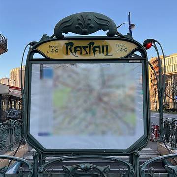 Édicule Guimard de la station Raspail - Paris 14ème