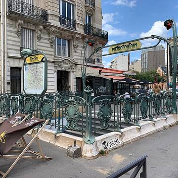 Édicule Guimard de la station Raspail - Paris 14ème