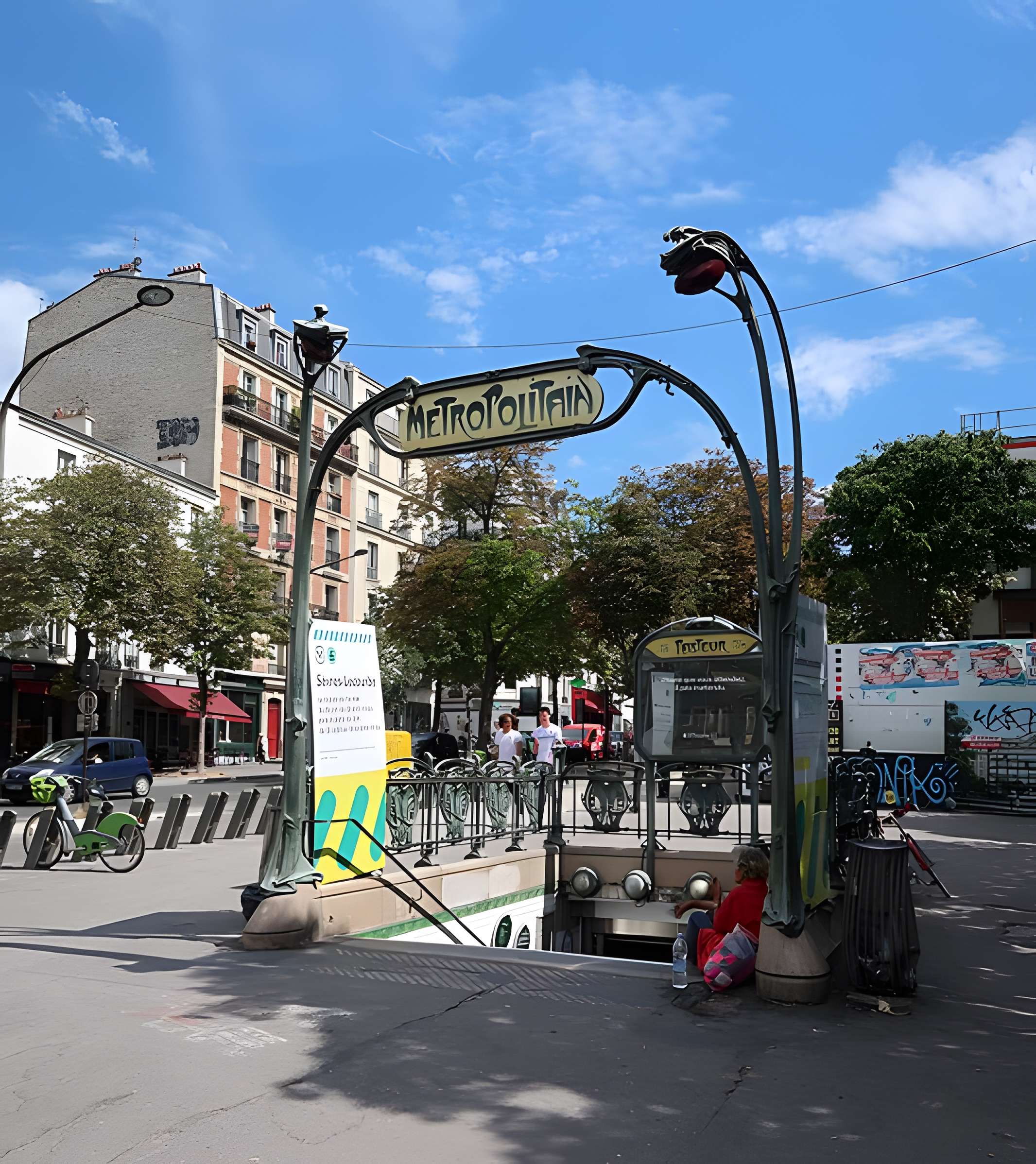 Édicule Guimard de la station Pasteur - Paris 15ème