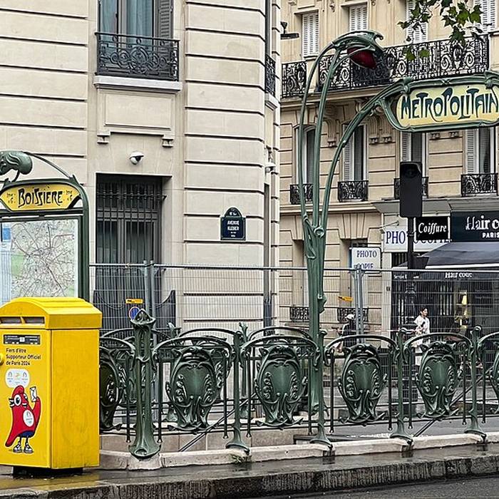 Photo de Édicule Guimard de la station Boissière - Paris 16ème