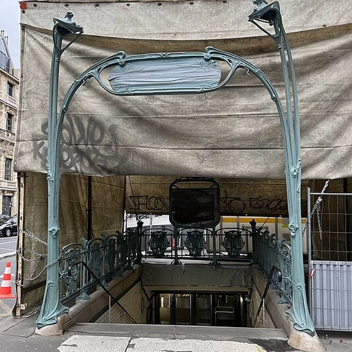 Photo de Édicule Guimard de la station Boissière - Paris 16ème