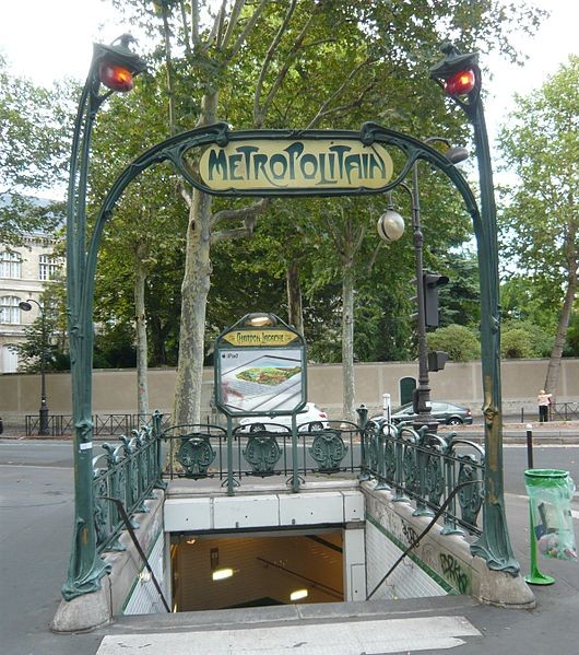 Photo de Édicule Guimard de la station Chardon-Lagache - Paris 16ème