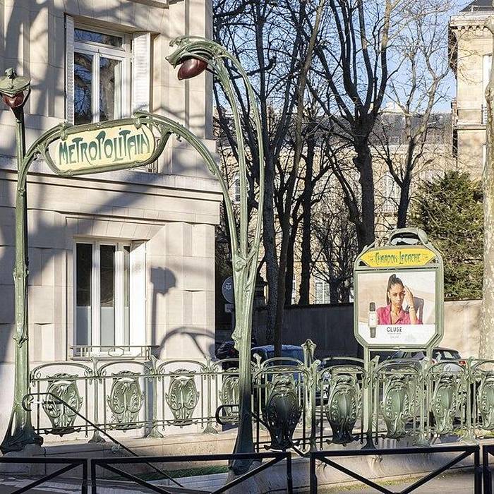 Photo de Édicule Guimard de la station Chardon-Lagache - Paris 16ème