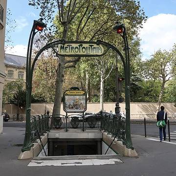 Édicule Guimard de la station Chardon-Lagache - Paris 16ème