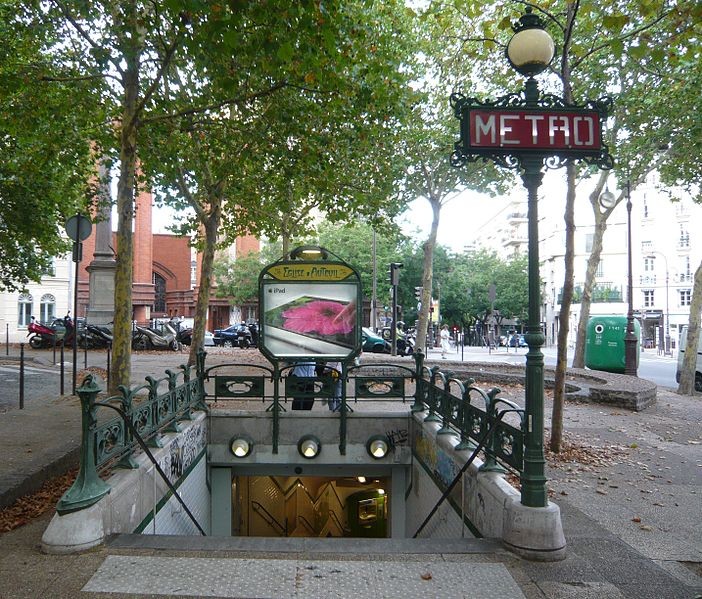 Photo de Édicule Guimard de la station Église-d'Auteuil - Paris 16ème