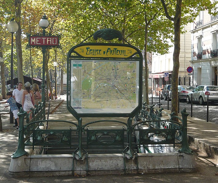 Édicule Guimard de la station Église-d'Auteuil - Paris 16ème