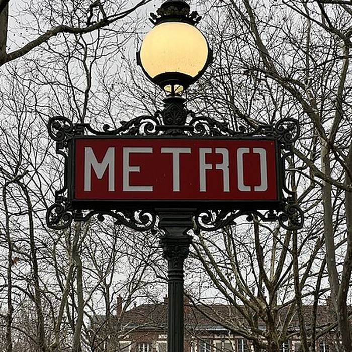 Photo de Édicule Guimard de la station Église-dAuteuil - Paris 16ème