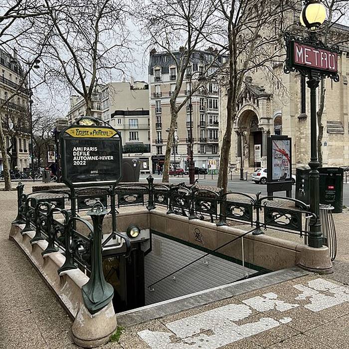 Photo de Édicule Guimard de la station Église-dAuteuil - Paris 16ème