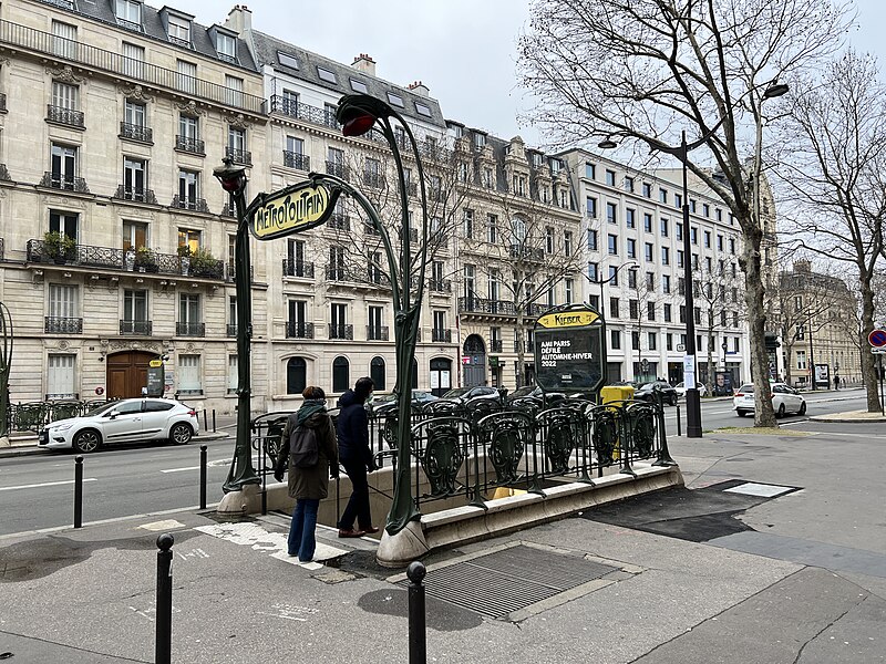 Édicule Guimard de la station Kléber - Paris 16ème