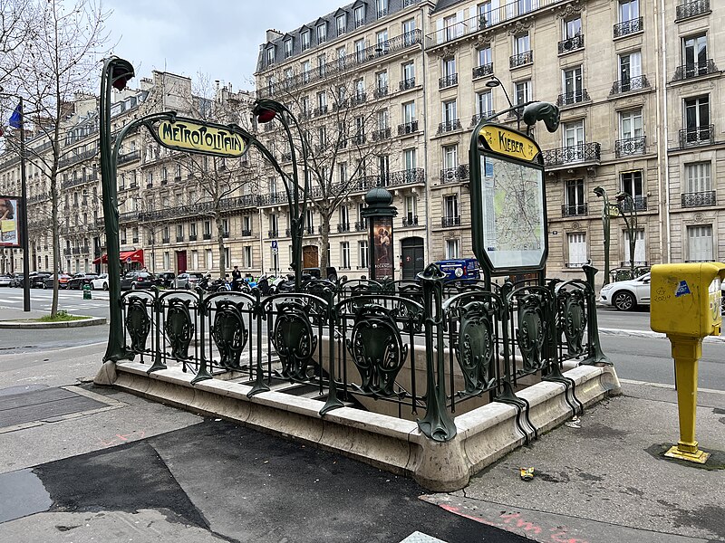 Édicule Guimard de la station Kléber - Paris 16ème