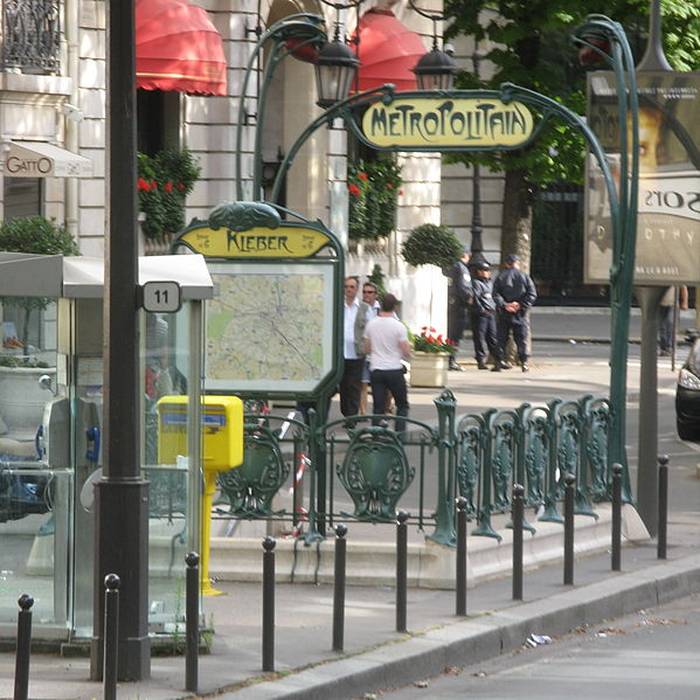 Photo de Édicule Guimard de la station Kléber - Paris 16ème