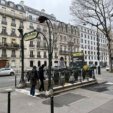 Édicule Guimard de la station Kléber - Paris 16ème