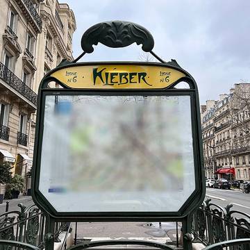 Édicule Guimard de la station Kléber - Paris 16ème