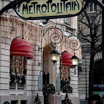 Édicule Guimard de la station Kléber - Paris 16ème