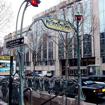 Édicule Guimard de la station Kléber - Paris 16ème