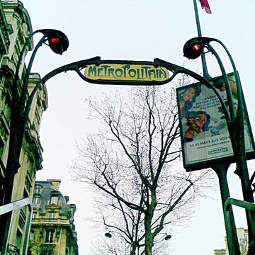 Édicule Guimard de la station Kléber - Paris 16ème